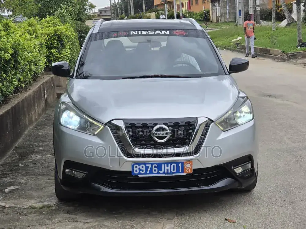 Nissan Kicks 2018 Gris