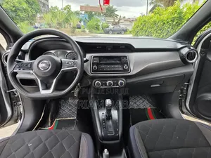 Nissan Kicks 2018 Gris