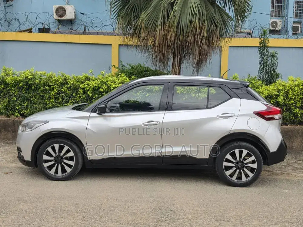 Nissan Kicks 2018 Gris