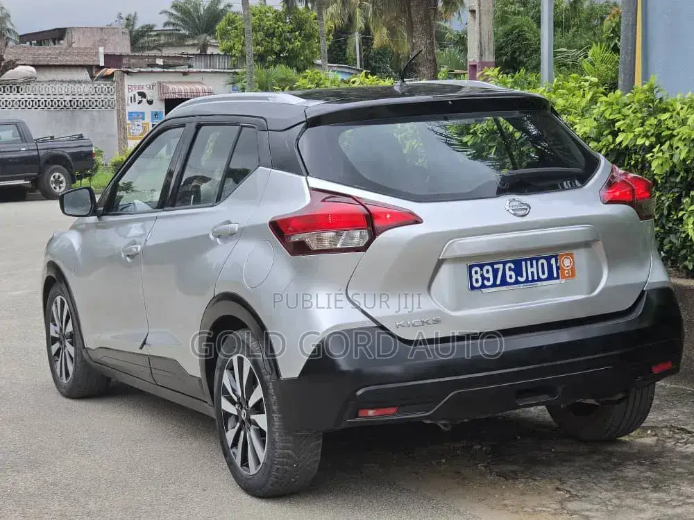 Nissan Kicks 2018 Gris