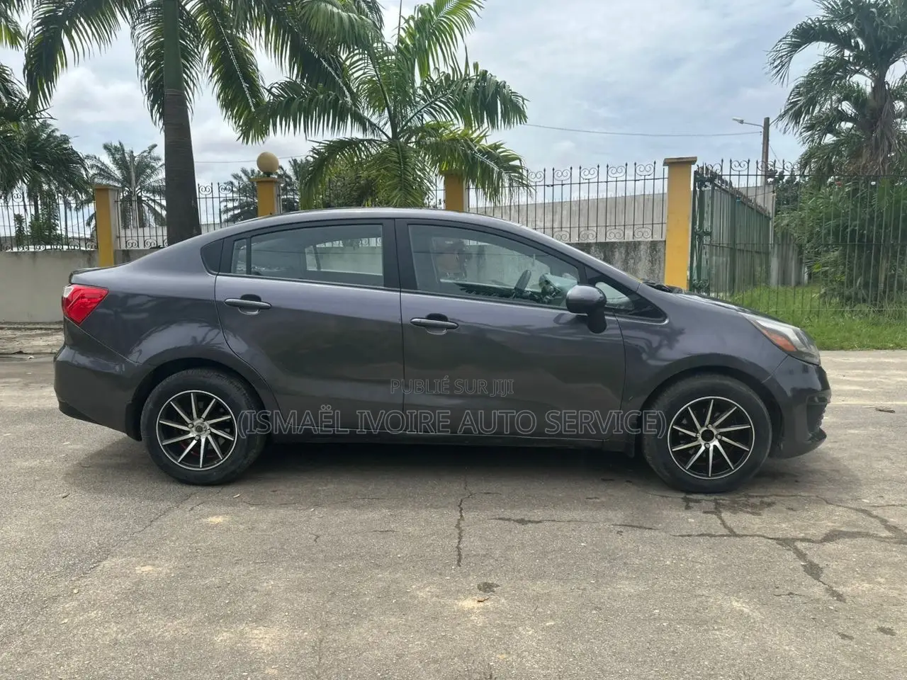Kia Rio 2016 Gris