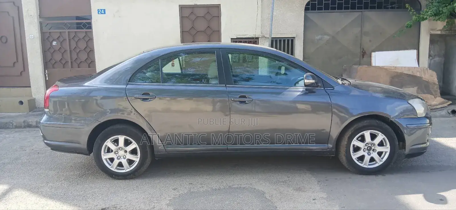 Toyota Avensis 2007 Gris