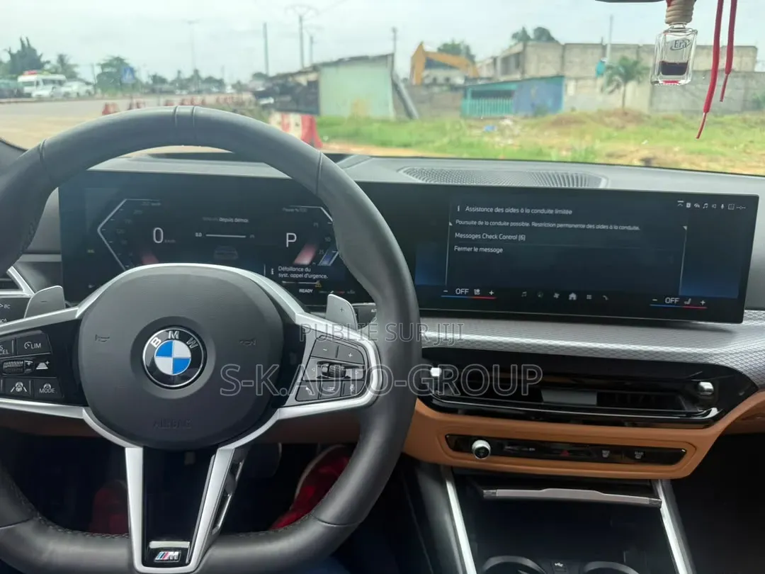 BMW 330i 2025 Gris
