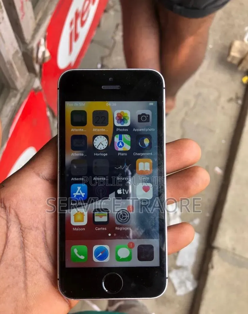 Nouveau Apple iPhone 4 16 GB Noir