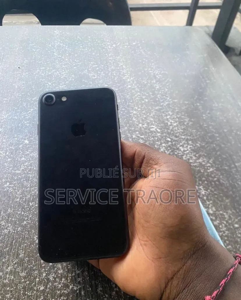 Nouveau Apple iPhone 6 32 GB Noir