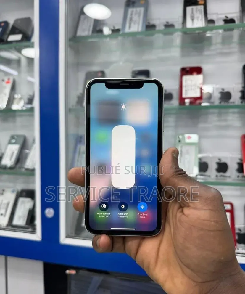 Nouveau Apple iPhone XR 64 GB Blanc