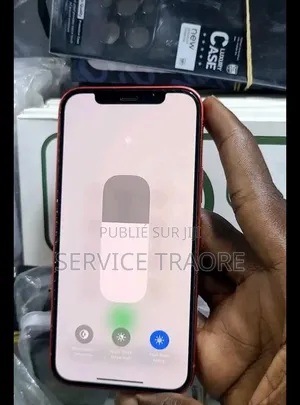 Nouveau Apple iPhone 11 64 GB Rouge