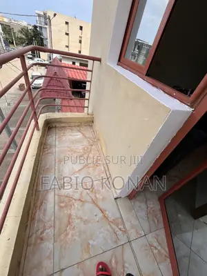 2chbre Appartement-terrasse dans Sika Immobilier, Cocody à Louer