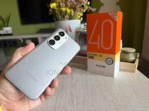 Nouveau Tecno Spark 40 Pro+ 256 GB Gris