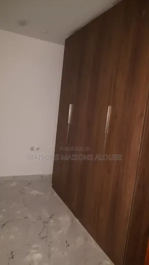 2chbre Appartement dans Ibrahim, Cocody à Louer