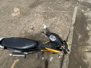 KTM Autre 2023 Jaune