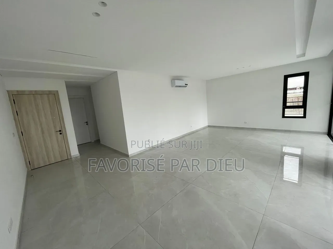 3chbre Appartement dans Cocody à Louer