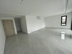 3chbre Appartement dans Cocody à Louer