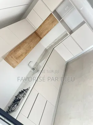 3chbre Appartement dans Cocody à Louer