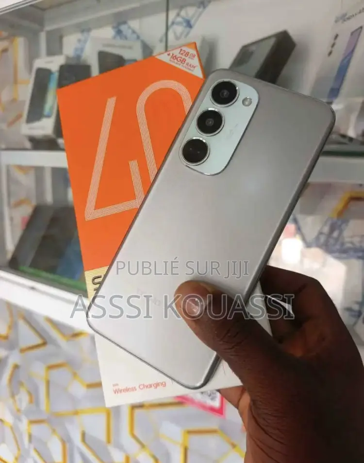 Nouveau Tecno Spark 40 Pro+ 128 GB Gris