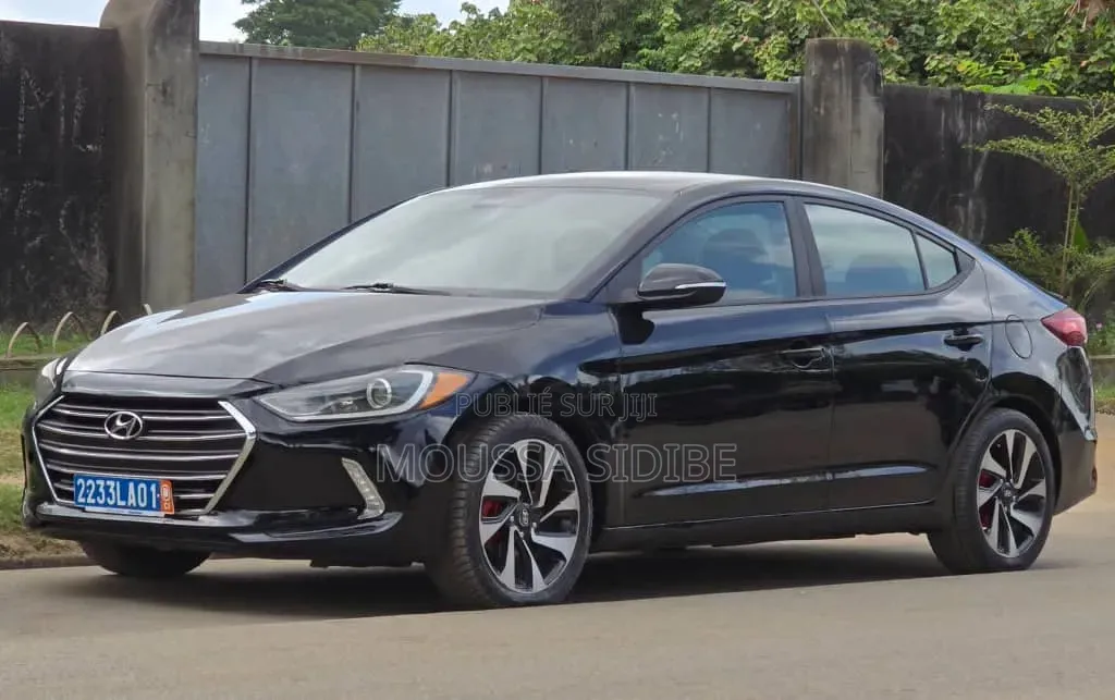 Hyundai Elantra Limited 2018 Bleu