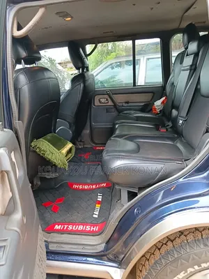 Mitsubishi Pajero Junior 1997 Bleu