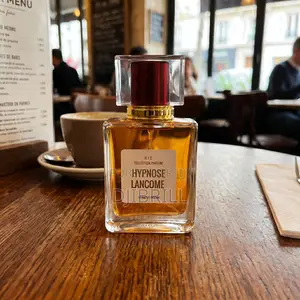 Hynose De Lancôme , Un Parfum Très Doux , Boisé Et Calme Pour Elle
