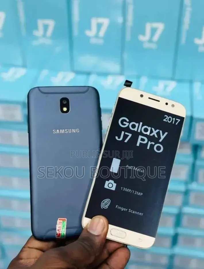 Nouveau Samsung Galaxy J7 32 GB Gris