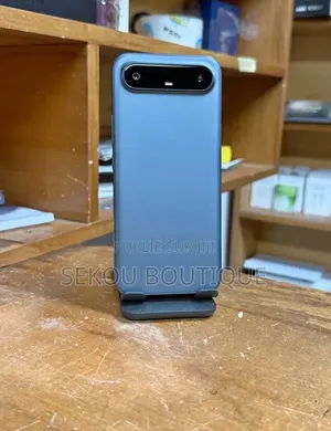 Nouveau Tecno Spark Slim 256 GB Bleu