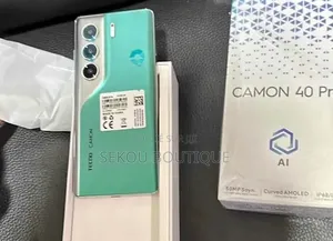 Nouveau Tecno Camon 40 256 GB Vert
