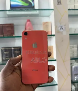 Nouveau Apple iPhone XR 128 GB Rouge