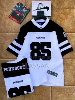 Disponible Intéressé Passer Sa Commande