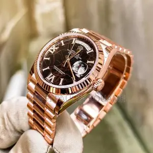 Montrr De Style Luxe Pour Homme Et Femme