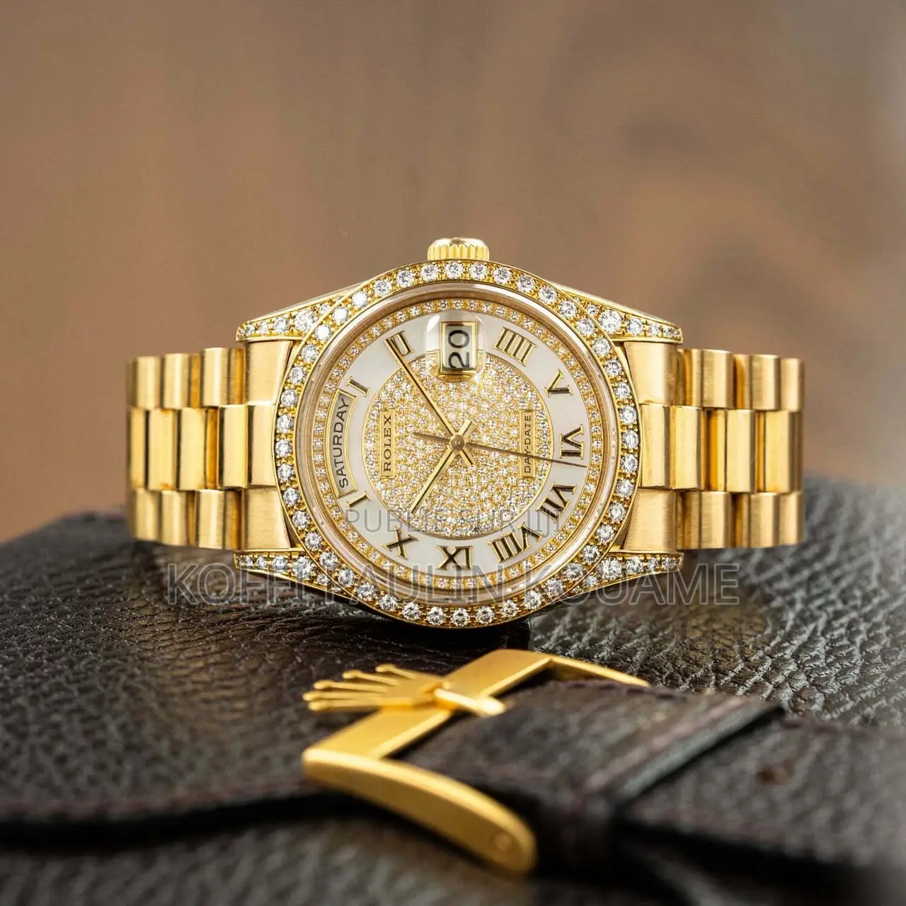 Montrr De Style Luxe Pour Homme Et Femme