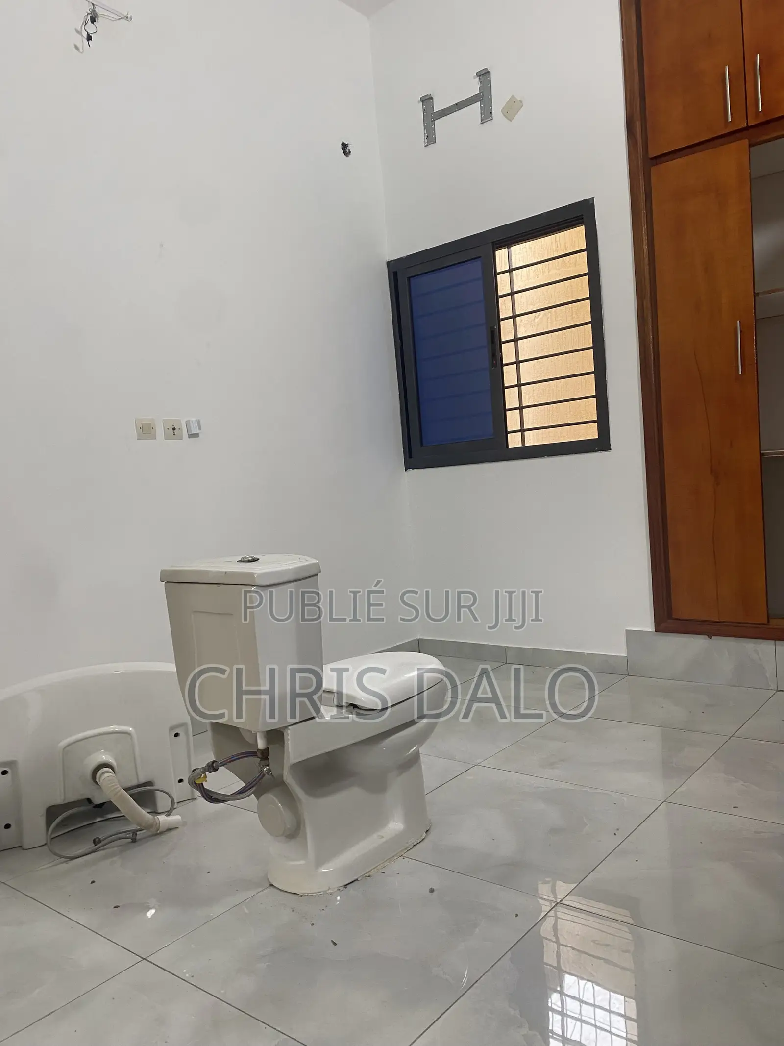 2chbre Appartement dans Dalo Davy, Cocody à Louer