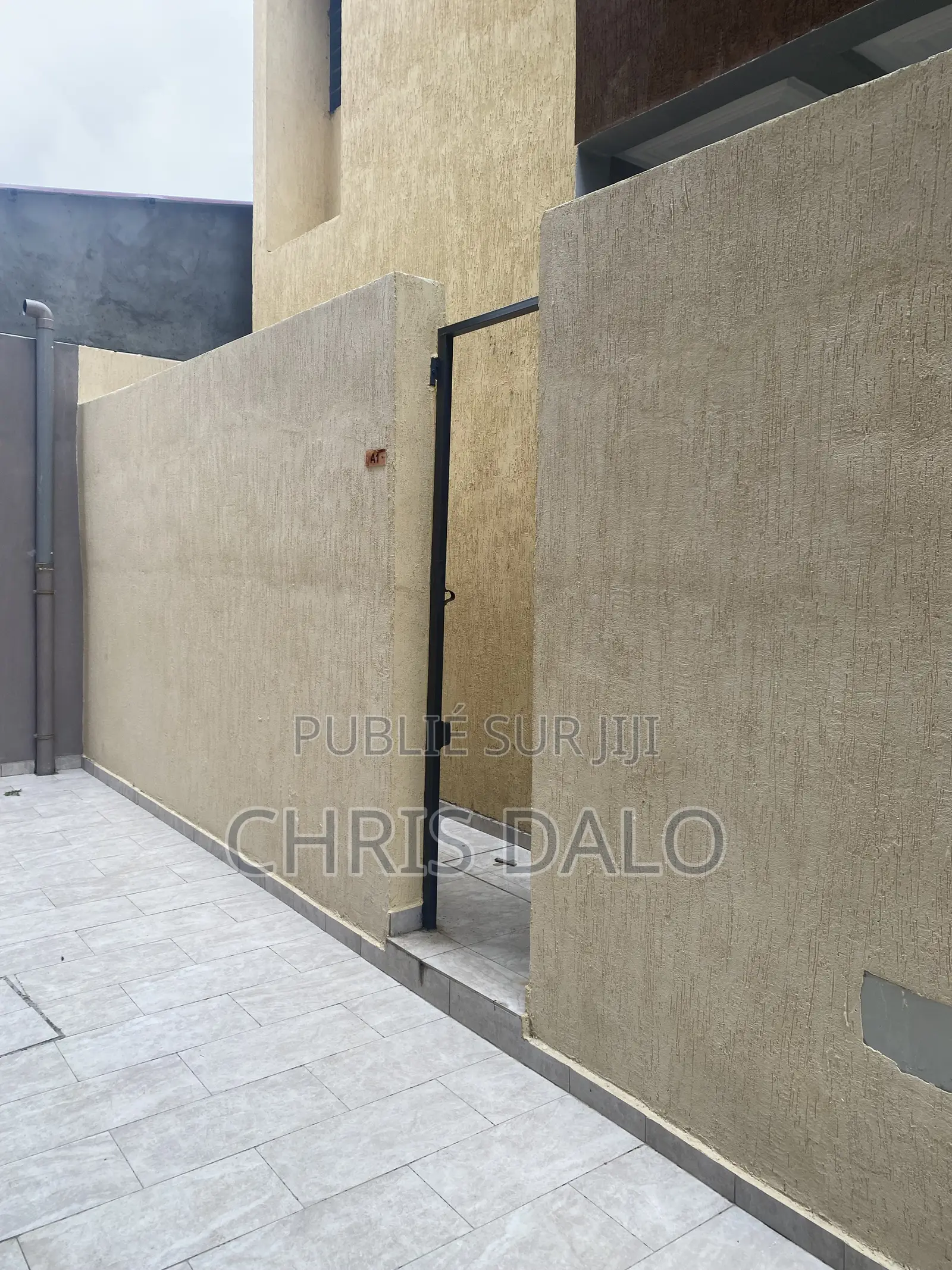 2chbre Appartement dans Dalo Davy, Cocody à Louer