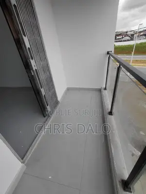 2chbre Appartement dans Dalo Davy, Cocody à Louer
