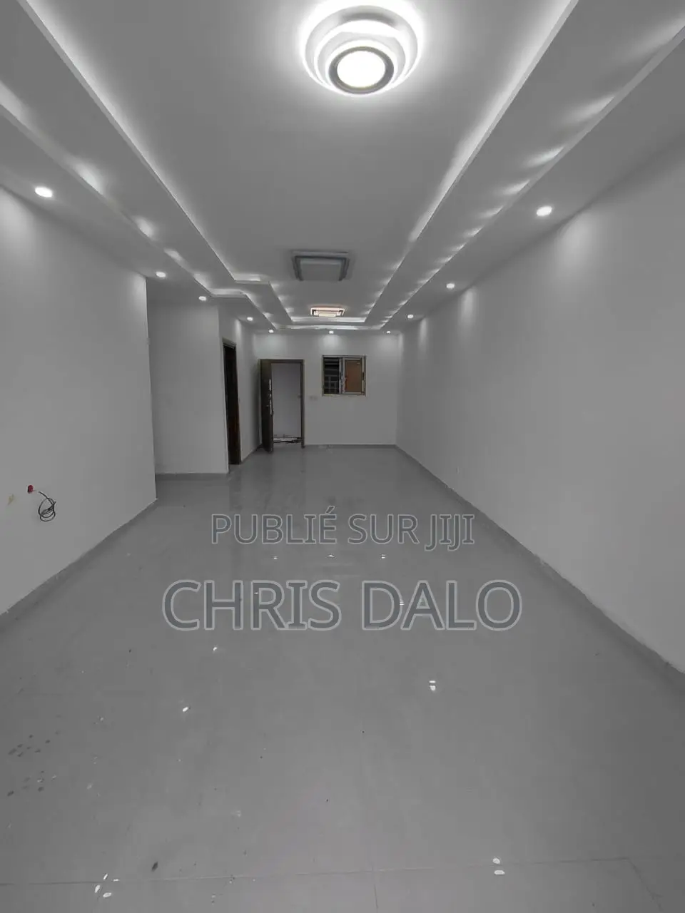 2chbre Appartement dans Dalo Davy, Cocody à Louer