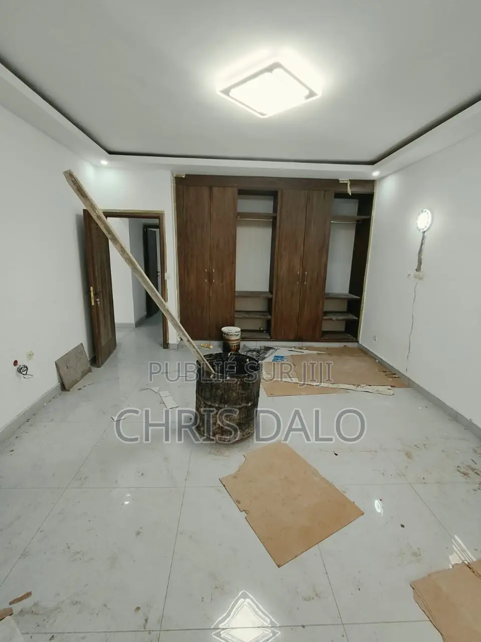 2chbre Appartement dans Dalo Davy, Cocody à Louer