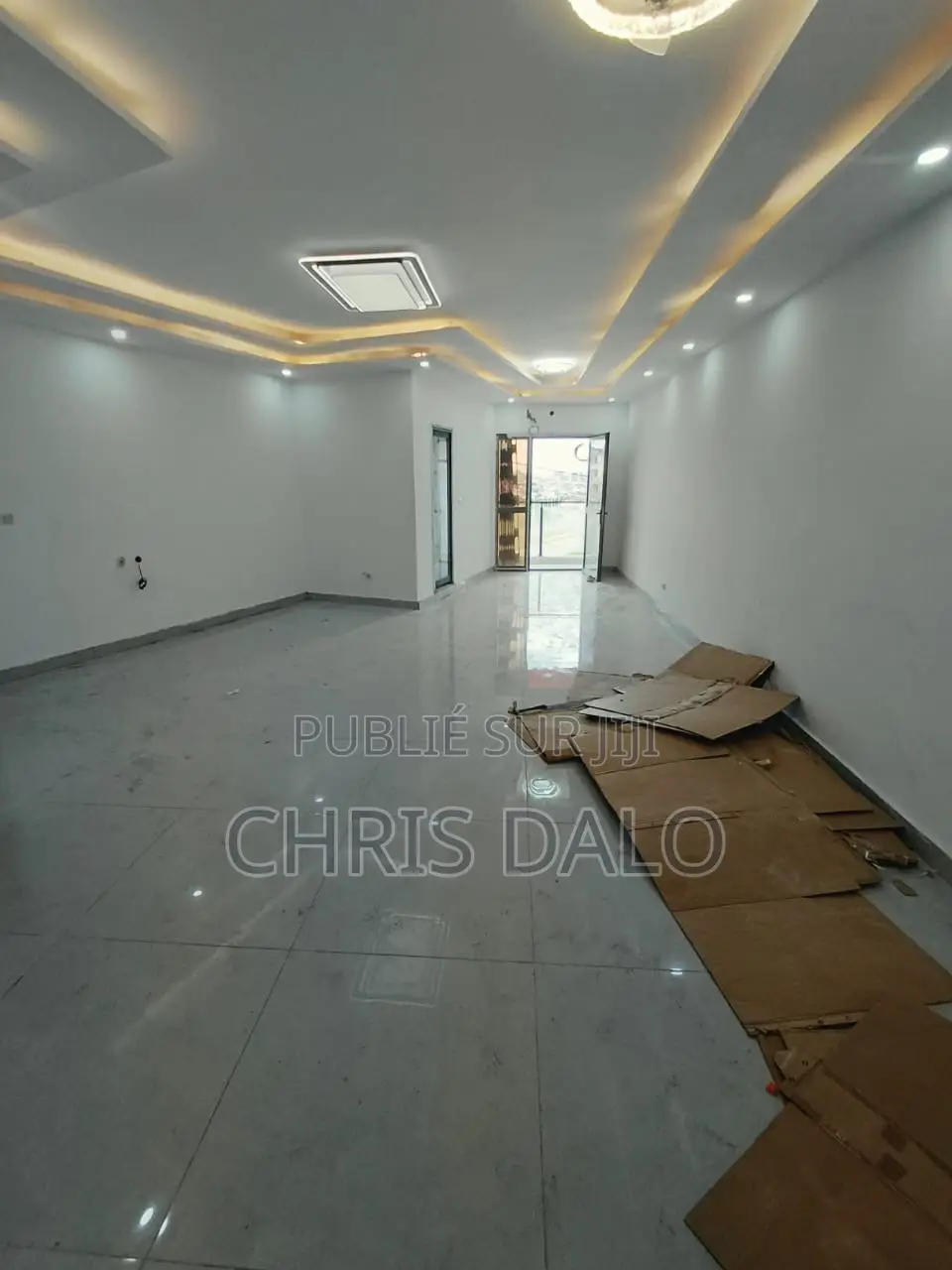 2chbre Appartement dans Dalo Davy, Cocody à Louer