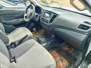 Mitsubishi L200 2021 Blanc