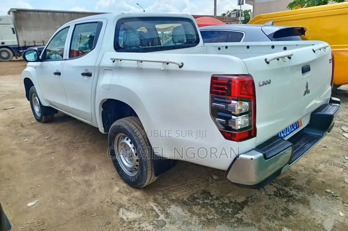 Mitsubishi L200 2021 Blanc