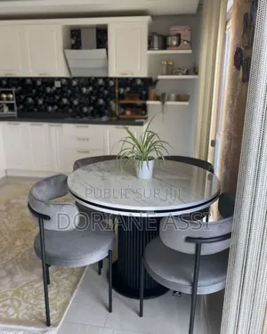 Table À Manger