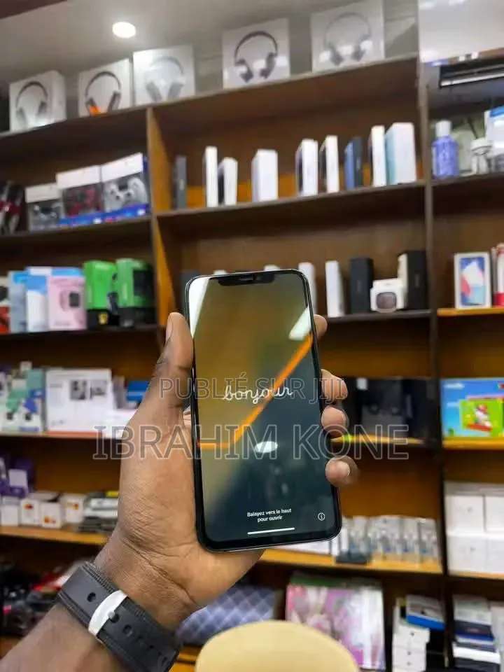 Nouveau Apple iPhone 11 Pro 256 GB Argenté