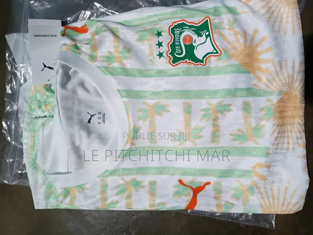Je Vends Des Maillots Pour La Coupe Du Monde Quantité Limitée