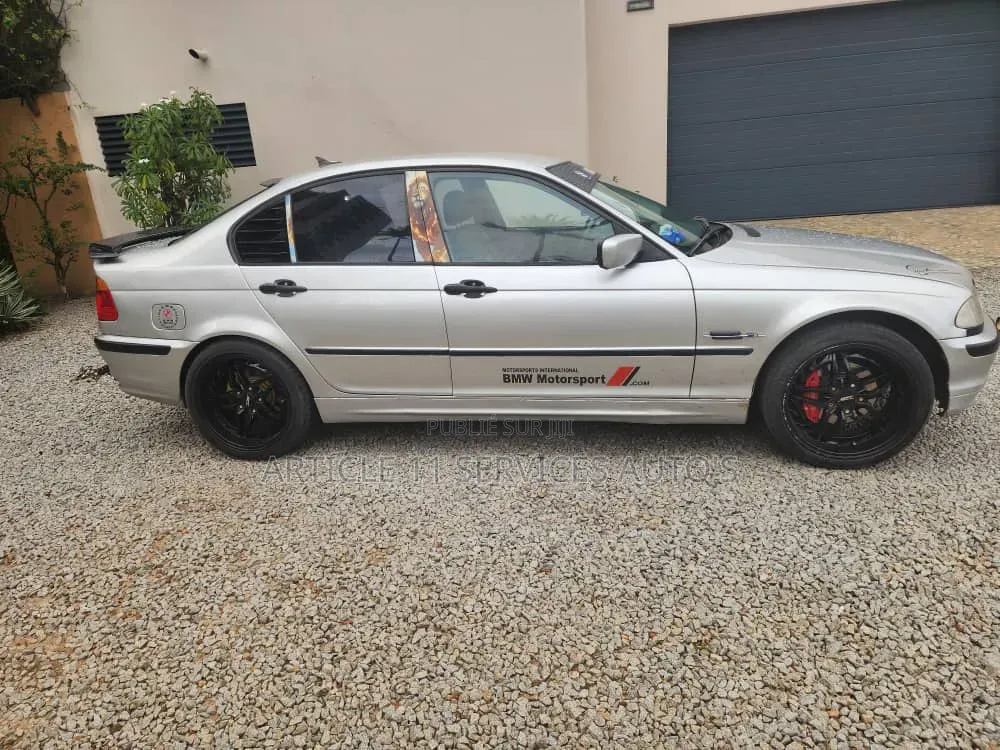 BMW 318i 2000 Gris