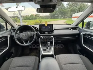 Toyota RAV4 2023 Blanc