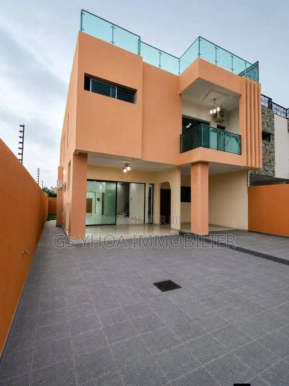 4chbre Duplex dans Bingerville à Vendre