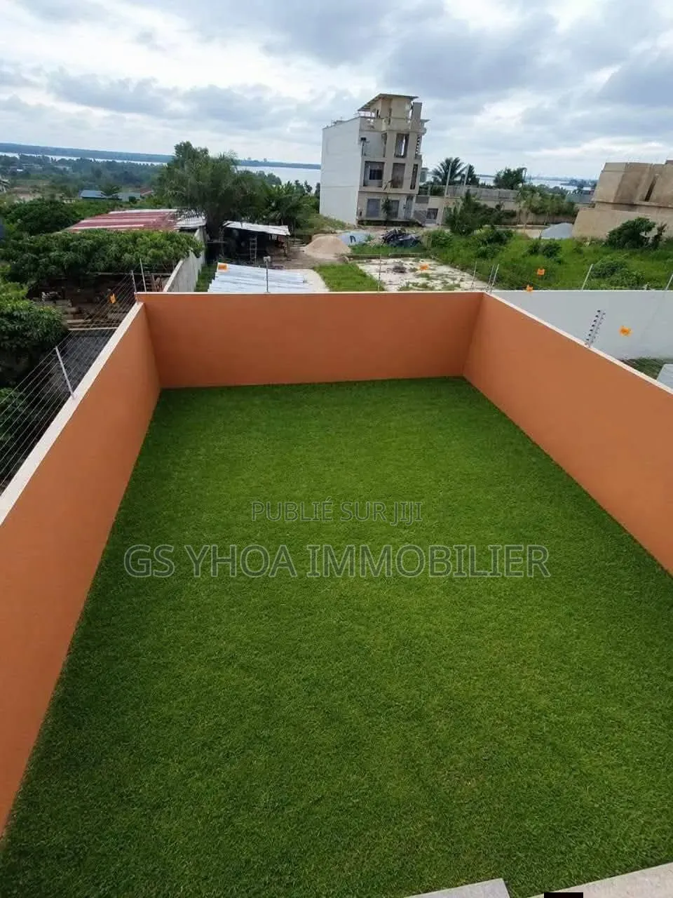 4chbre Duplex dans Bingerville à Vendre