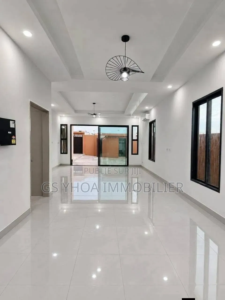 4chbre Duplex dans Bingerville à Vendre