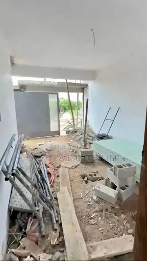 3chbre Duplex dans Cocody à Vendre
