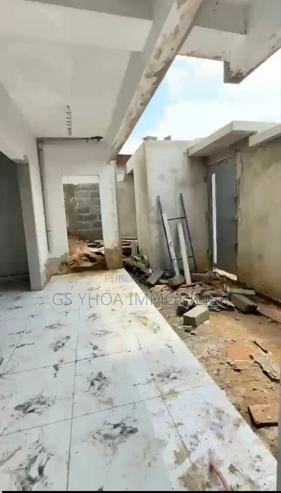 3chbre Duplex dans Cocody à Vendre
