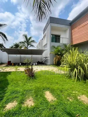 4chbre Duplex dans Cocody à Louer
