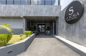 Meublé 20chbre Blocs d'appartements dans Le Plateau à Vendre