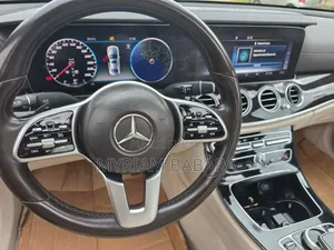 Mercedes-Benz E200 2019 Noir